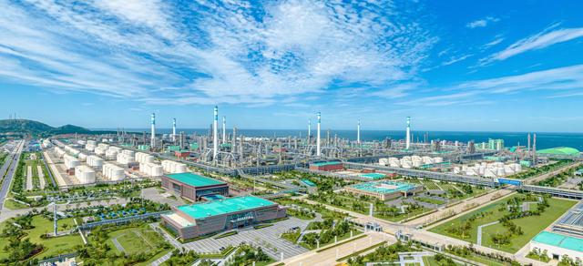 將石化瑰寶鑲嵌在東北振興厚土上&mdash;&mdash;恒力(大連長興島)產(chǎn)業(yè)園十年發(fā)展